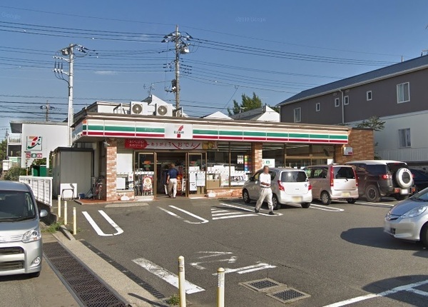 ハウス54　EAST(セブンイレブン松戸緑ケ丘店)