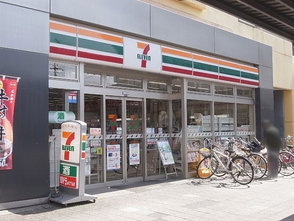 サンパールハイツ(セブンイレブン松戸五香駅西口店)