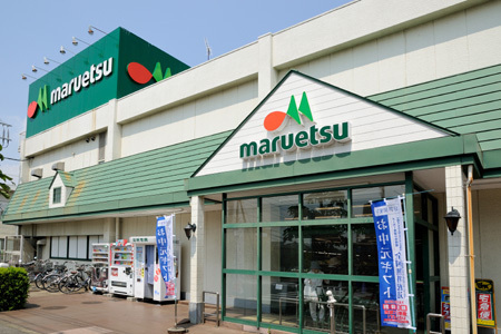 小金原団地6-7街区5号棟(マルエツ小金原店)