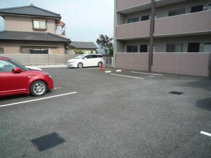 松戸市六実３丁目のマンション