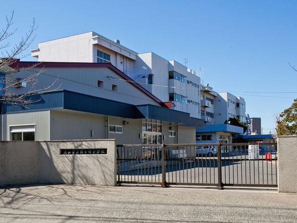 流山サンテラス(流山市立鰭ケ崎小学校)