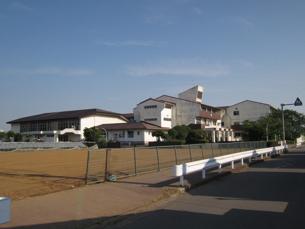 新松戸サンライトパストラル五番街Ｃ棟(松戸市立新松戸西小学校)