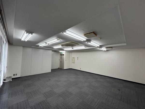 トシビル