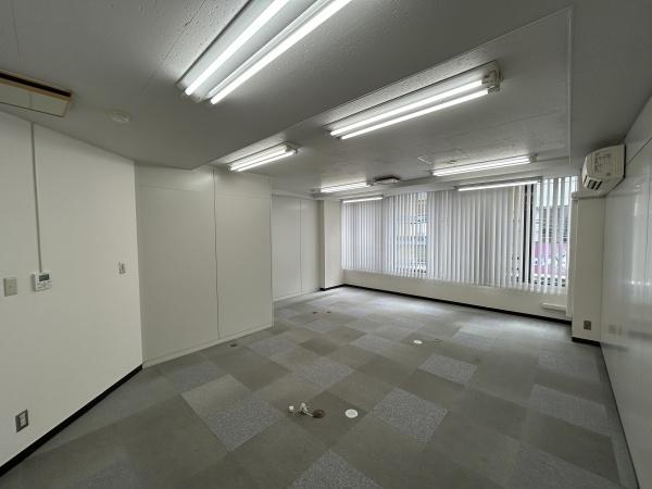 トシビル
