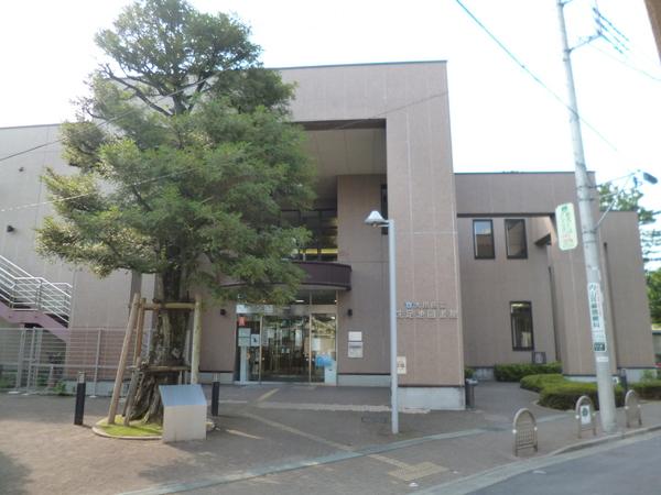 ミラーグリム(大田区立洗足池図書館)