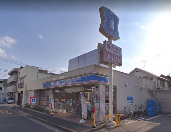 ルシファーフジ(ローソン目黒緑が丘三丁目店)