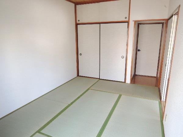 ロイヤルシャート