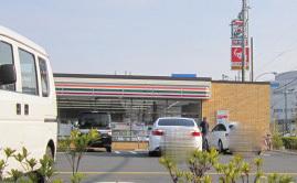 サンヒルズ氷川(セブンイレブン東村山秋津町３丁目店)