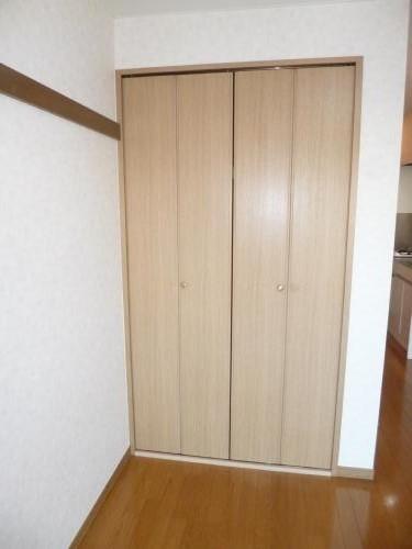 プラドマンション