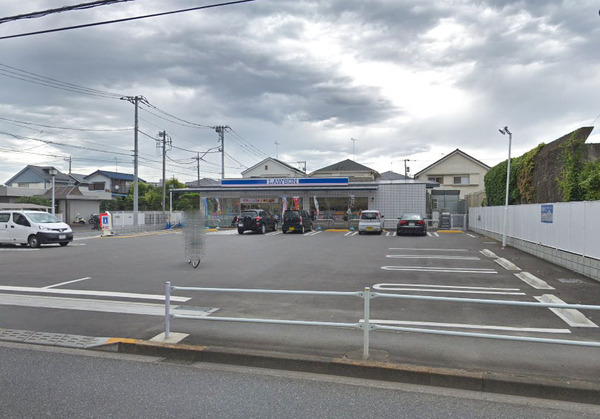 リブリ・Ajisai(ローソン小平天神町二丁目店)