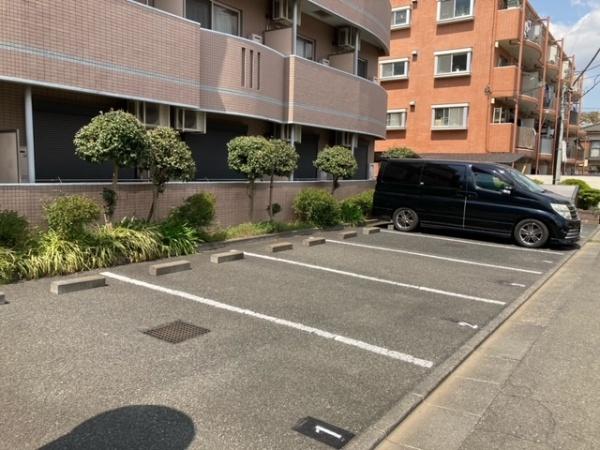 リヴェール(駐車場)