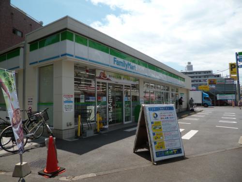 リブリ・ソーレ(ファミリーマート　久米川南口店)