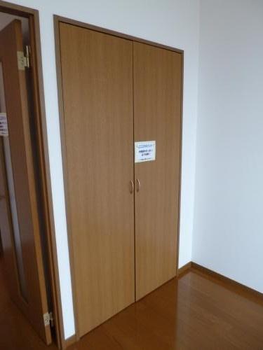 アンプルールブワ　セスト