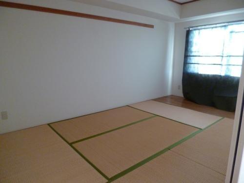 トゥインクル秋津