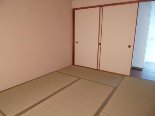 ハイネス東村山