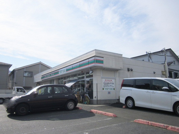 コンフォートベルハウスB棟(ローソン１００東村山久米川店)