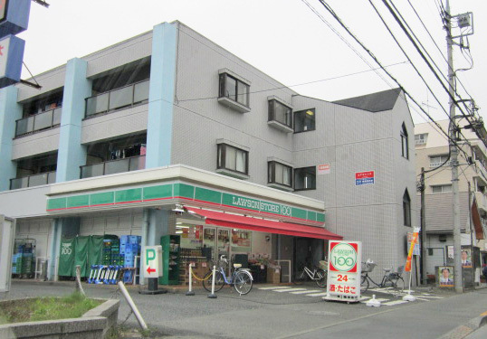 パティオ・レオン(ローソン100小平仲町店)