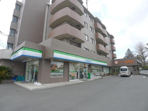 サンセール湘南(ファミリーマート寒川大曲店)