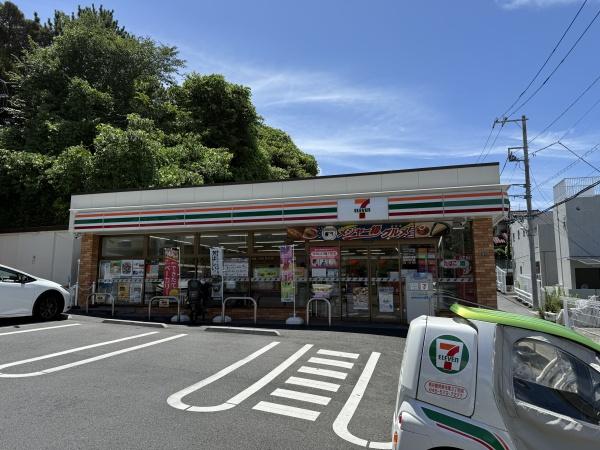 ジュネス白幡(セブンイレブン横浜鶴見東寺尾3丁目店)