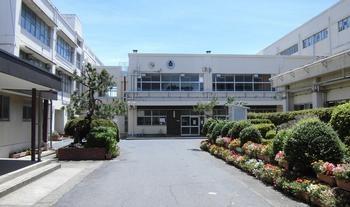 横浜市保土ケ谷区新桜ケ丘２丁目のマンション(横浜市立藤塚小学校)