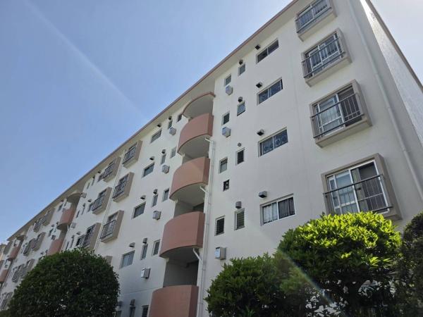 横浜市保土ケ谷区新桜ケ丘２丁目のマンション