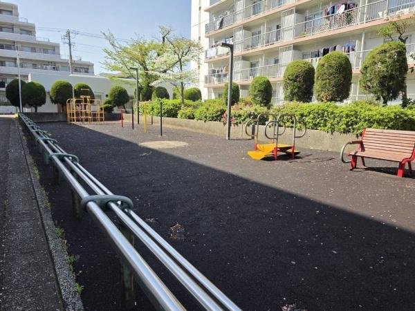 横浜市保土ケ谷区新桜ケ丘２丁目のマンション