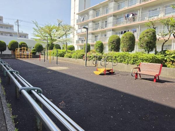 横浜市保土ケ谷区新桜ケ丘２丁目のマンション