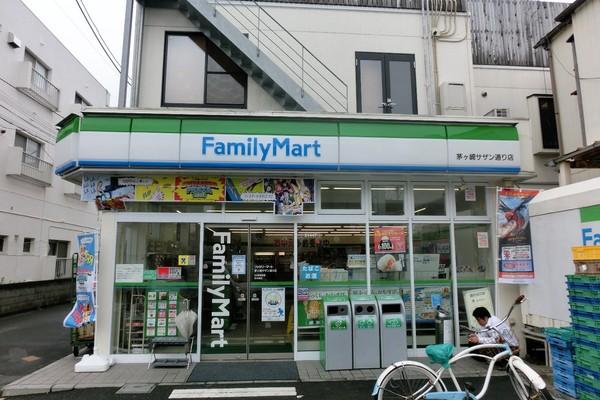 メゾンドコア(ファミリーマート茅ヶ崎サザン通り店)
