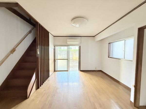 代官町貸家