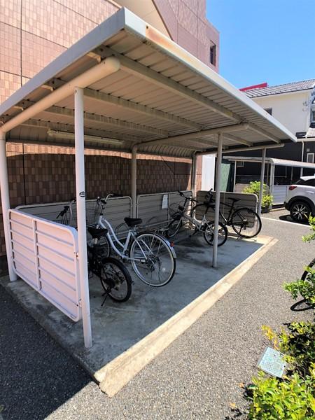メゾンドコア２番館