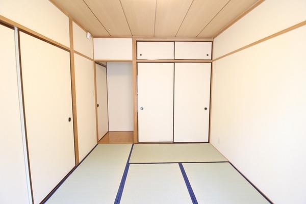 タカツホームズ