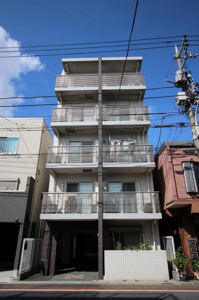 ファミーユエフ