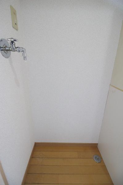 コクコビル羽田