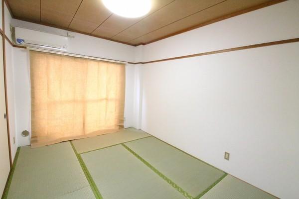 タカツホームズ