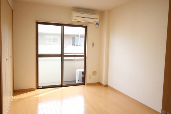 コクコビル羽田(洋室)