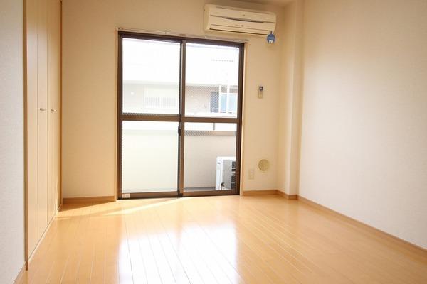 コクコビル羽田(洋室)