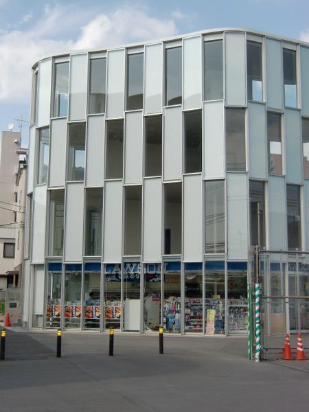 スカイパレスＭ３(ローソン京王布田駅前店)