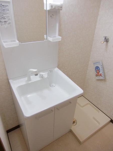 クレセントトミザワ