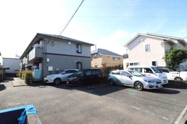 クレセントハウス