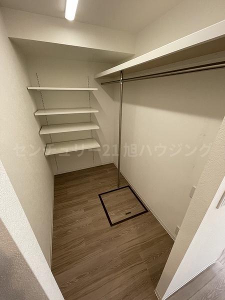 エミナンスチノ