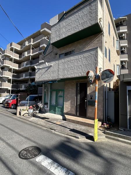 石渡店舗