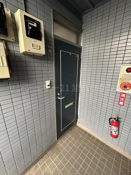 リバーハウス