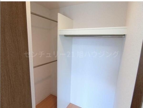 レジディア調布(収納)
