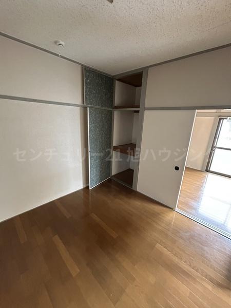 ハウス一美