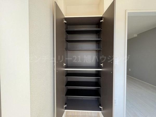 レオン