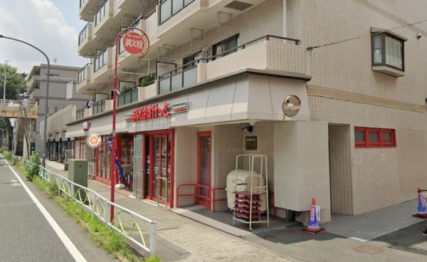リヴィエール　ヴィラ　神代(まいばすけっと柴崎駅北店)