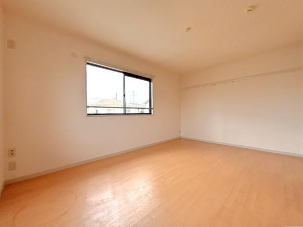 フローラC(寝室)