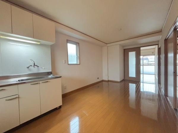春日部市南３丁目のマンション