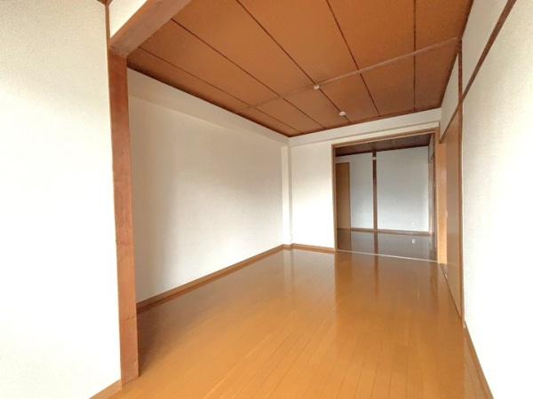 春日部市南３丁目のマンション