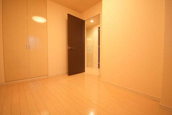 春日部市粕壁東１丁目のマンション